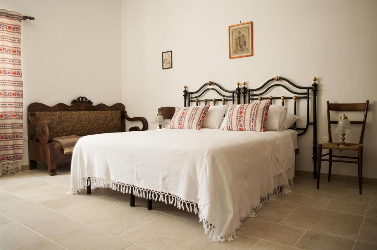 Il Trullo Bianco A Masseria Santalachicca Masseria Orimini Eksteriør bilde